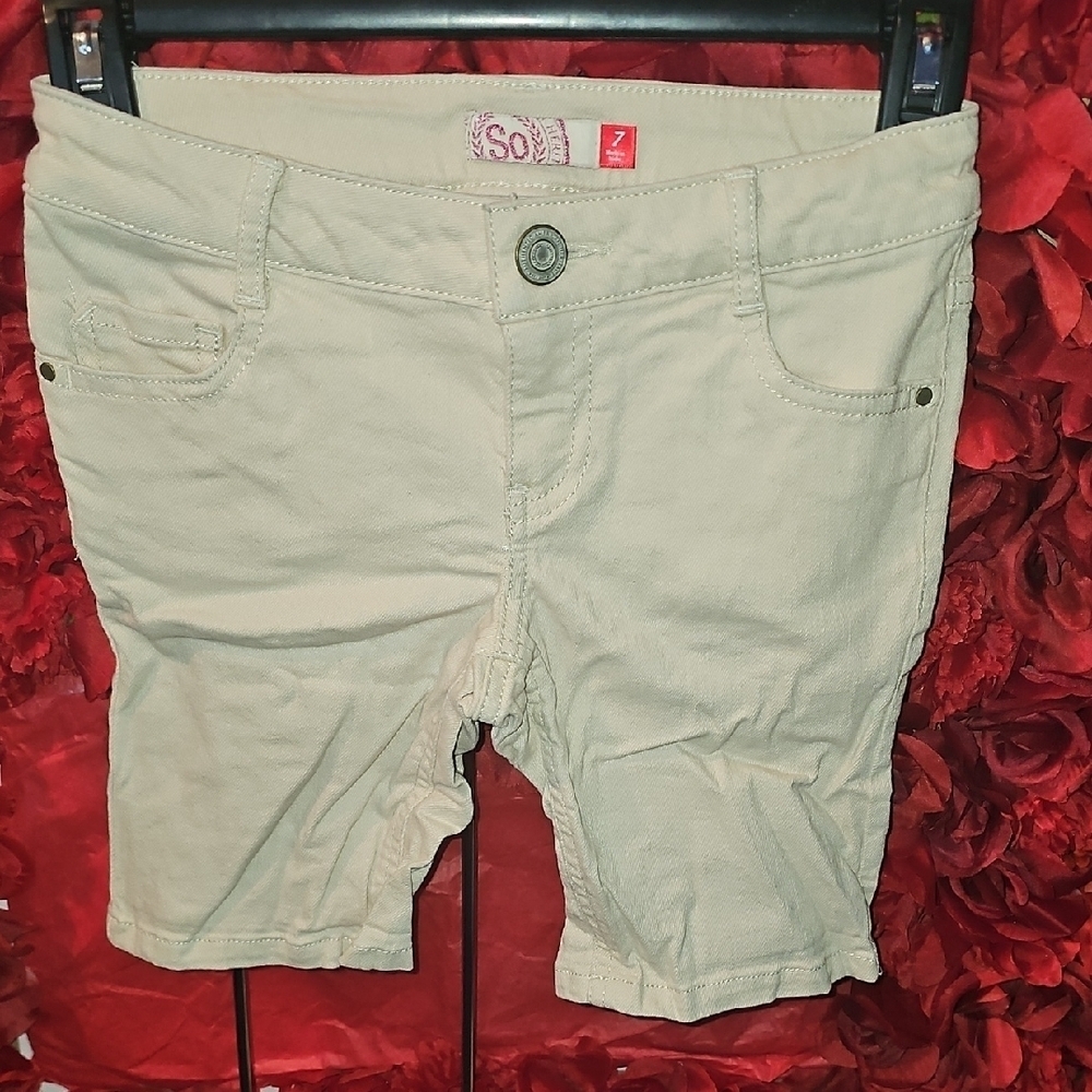 SO Girls Beige Cream Bermuda Shorts Size 7